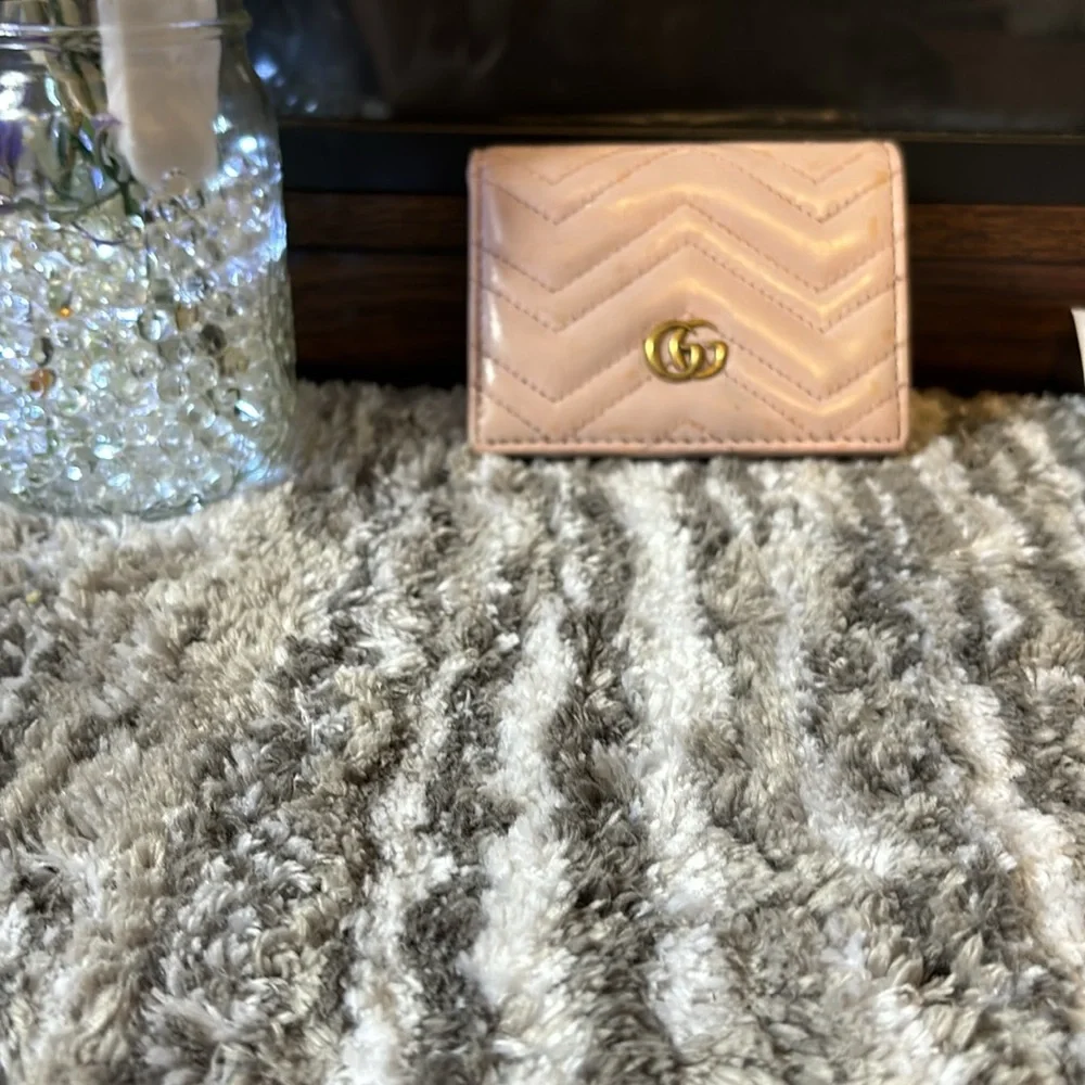 COPY - Small light pink Gucci wallet! Gold hardware! COA included! - Picture 9 of 10